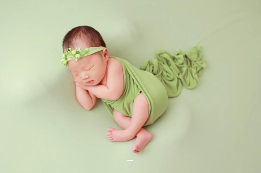 潜江宝宝下眼袋发青的原因